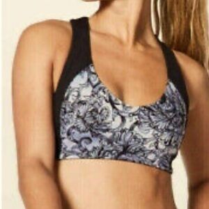 Lululemon fitted sport bra- size 6